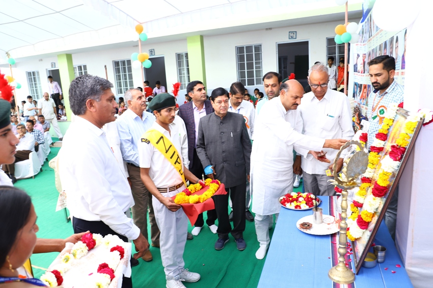 श्री सरस्वती  की पुजा 