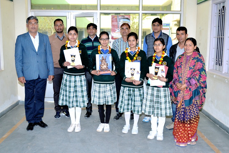 students with award